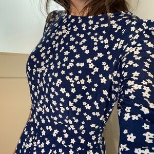 Trad Wife Farm Floral Fitted Demure Dress. Medium